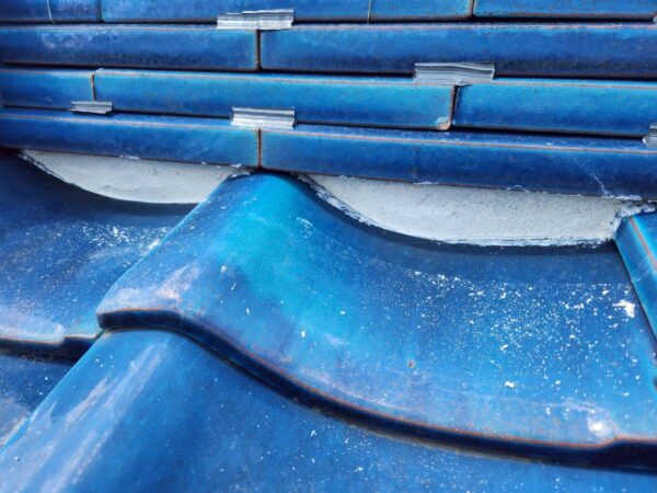 川崎市にて屋根修理〈和瓦漆喰工事〉の施工後写真