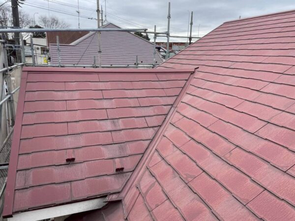 川崎市川崎区にて屋根修理〈スーパーガルテクトによる屋根カバー工法〉の施工前写真
